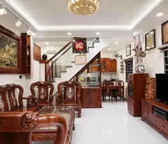 NHÀ LÔ GÓC PHAN VĂN HỚN SÁT TRƯỜNG CHINH - NGANG KHỦNG 4.8M - GIÁ CHỈ 3 TỶ