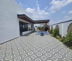 Bán villa sân vườn hồ bơi Long Thượng, Cần Giuộc dt550m2 , 3pn,2wc giá 5,6 tỷ