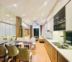 THẠCH BÀN LONG BIÊN – 66m² 5 TẦNG- THANG MÁY -Ô TÔ GẦN – HƠN 11 TỶ - NHÀ MỚI FUII NỘI THẤT
