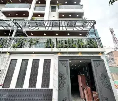 BIỆT THỰ MINI CÓ THANG MÁY – SÁT MẶT TIỀN TRƯỜNG CHINH, GIÁ CHỈ HƠN 9 TỶ