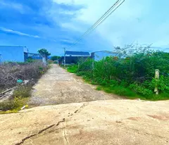Còn 1 lô hẻm 3/2 hẻm dt724 phú hội cũ, đức trọng đúng 850tr