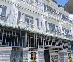 NHÀ  ĐẸP – GIÁ TỐT- CHÍNH CHỦ BÁN NHÀ Tại hẻm 104, Đường Nguyễn An Ninh, Thị trấn Cần Giuộc, Huyện
