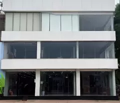 Cho thuê nhà, Chùa Láng, Nguyễn Chí Thanh, Đống Đa, 172m2x 3T -55 tr