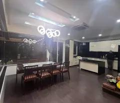 Cho Thuê Penthouse 400m2 Phố Võ Thị Sáu, Hai Bà Trưng - 5PN, Sân Vườn Bể Cá Koi, Làm VP