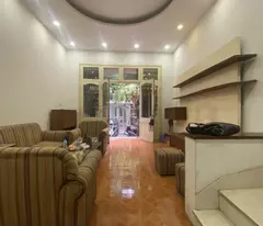 BÁN NHÀ PHỐ NGUYỄN KHÁNH TOÀN CẦU GIẤY .XÂY CHDV HOẶC Ở SƯỚNG .