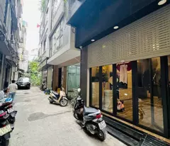 🚀 BÁN NHÀ PHÂN LÔ TRUNG KÍNH – Ô TÔ ĐỖ CỬA – 2 MẶT THOÁNG – 50M2 21.5 TỶ