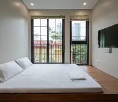 💥24 Căn hộ dòng tiền Cầu Giấy 180m 7 tầng Doanh thu khủng, Ô tô tránh, 69 tỷ