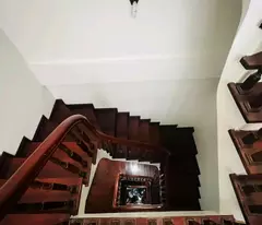 Cho thuê nhà, THANG MÁY, 118m2_ 5T; Nguyễn Thị Định, Hoàng Ngân -39 tr