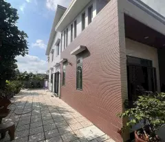 HÀNG HIẾM HÓC MÔN – NHÀ VƯỜN 400M² MT TÂN THỚI NHÌ, SẴN 2 CĂN NHÀ KIÊN CỐ!