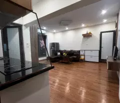 Cho Thuê Tập Thể Tầng 2 Ngõ Tân Mai - 82m2 Mới Kính Coong, Full Đồ Chỉ 10Tr
