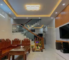Bán nhà mặt phố đường số 13, Long Bình, Thủ Đức, TP HCM. DT 105m2, 4 tầng. Giá 7,5 tỷ