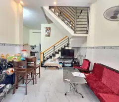 Bán nhà 3 tầng đường Số 8, Linh Trung, Thủ Đức, TP HCM. DT 106m2, sổ hồng riêng, giá 7.5 tỷ.