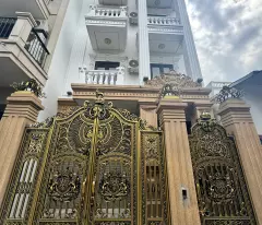PHỐ VIỆT HƯNG NHÀ ĐẸP 95m² NGÕ THÔNG Ô TÔ VÀO