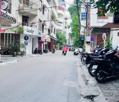 BIỆT THỰ HUỲNH THÚC KHÁNG 100M² - MT 8M - THANG MÁY - KHÔNG GIAN SỐNG HIẾM GIỮA TRUNG TÂM