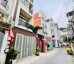 BÁN NHÀ 3 MẶT TIỀN Đ.HUYỀN QUANG, QUẬN 1 (P.TÂN ĐỊNH)- NHÀ 5 TẦNG BTCT MỚI- DT 4M*16M VUÔNG ĐẸP-