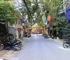 PHÂN LÔ HUỲNH THÚC KHÁNG - ĐỐNG ĐA - 100M² - MẶT TIỀN 8M - THANG MÁY - Ô TÔ TRÁNH - KINH DOANH
