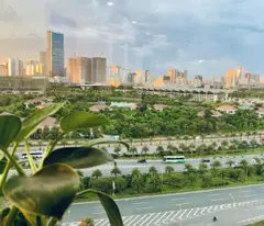 Chính chủ cần bán căn hộ 3PN Vinhomes Green Bay Mễ Trì. Căn góc, tầng trung