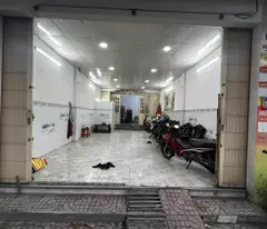 CHO THUÊ MẶT BẰNG KINH DOANH MẶT TIỀN ĐƯỜNG LÊ VĂN VIỆT – VỊ TRÍ ĐẸP, KHU VỰC SẦM UẤT