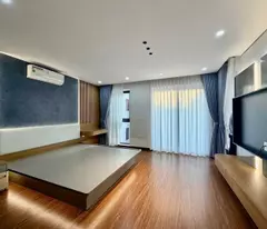 Cơ Hội Vàng Chủ Nhà hạ Sốc Nhà Thạch Bàn -LONG BIÊN