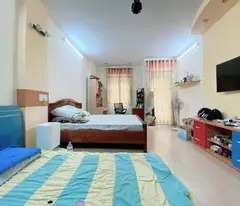 Bán nhà VỊ TRÍ ĐẸP HXT ngang 5.3m 122m2 CMT8 KD buôn bán gần BV Thống Nhất sát 19 tỷ.