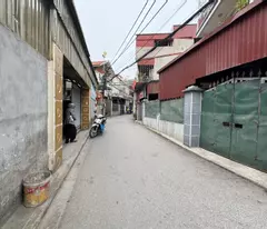 Bán Lô Góc 85m2 Thanh Am - Việt Hưng: Đường Rộng Ô Tô Vào Đất, Sát Trường Chợ, Sổ Đỏ