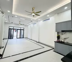 Bán nhà mặt phố đường Số 10, Tam Bình, Thủ Đức, TP HCM. DT 100m2, 2 tầng, giá 7.9 tỷ, sổ hồng