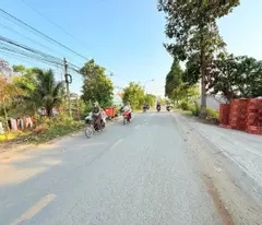 Bán đất thổ cư mt Nguyễn Văn Nhâm, xã Thanh Phú dt 235m2 giá 4,8 tỷ
