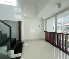 Bán Nhà kiểu Biệt thự mini TTTP NHA TRANG
- Diện tích : 127m2 (dt công nhận 73m2).diện tích sàn