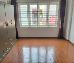 Bán nhà giáp nhị 5 tầng dân xây ở ngay ngõ thông kinh doanh hoàng mai