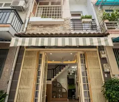 HUỲNH THIỆN LỘC TÂN PHÚ DIỆN TÍCH SỬ DỤNG GẦN 100M  3 TẦNG  HẺM XE  HƠI THÔNG   5.5 TỶ TL