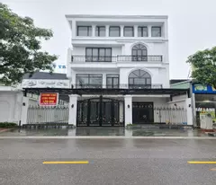 VIP shophouse 77m2 mặt phố chính UB Gia Lâm, công viên hồ điều hòa chỉ 20 tỷ x. Lh 0936098052
