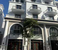 NHỈNH 12.x TỶ CƠ HỘI SỞ HỮU CĂN BIỆT THỰ LIỀN KỀ HIẾM HOI TẠI VỊ TRÍ COMPOUND KHÉP KÍN VỊNH XANH -