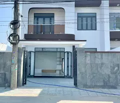 CHẬM CHÂN LÀ HẾT! CĂN BIỆT THỰ  SÂN 2 OTO GIÁ SỐC HƠN 2TY MỘT XÍU!