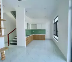 CHẬM CHÂN LÀ HẾT! CĂN BIỆT THỰ  SÂN 2 OTO GIÁ SỐC HƠN 2TY MỘT XÍU!