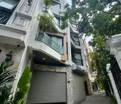 [LONG BIÊN] VIỆT HƯNG NGÕ THÔNG, Ô TÔ NGỦ TRONG NHÀ