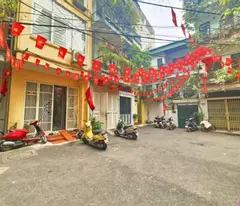 CHỈ  HƠN 8 TỶ - HOÀNG HOA THÁM TÂY HỒ - 35M- Ô TÔ GẦN NHÀ - NHÀ ĐẸP CHỈ XÁCH VA LY VÀO Ở  NGAY