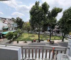 bán nhà 2MT Ngay Nguyễn Thái Sơn gần ĐH Công Nghiệp 108m2 đối diện công viên
