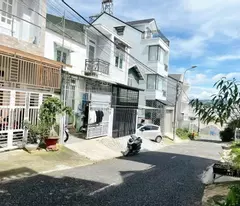 Cho thuê nhà nguyên căn 4 phòng KQH Trần Anh Tông Đà Lạt 12 triệu