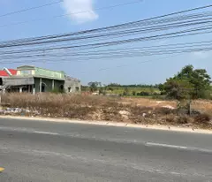 Bán 960m2 đất thổ cư Nguyễn Chí Thanh, LaGi ngộp bank giảm hơn 50%
