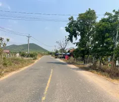 Đất 52m mặt tiền Nguyễn Minh Châu - Tân Tiến - LaGi hạ giá 200 triệu/m ngang
