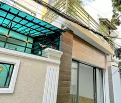 Nhà hẻm mới đẹp, kế hẻm xe hơi
