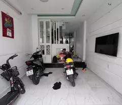 CHÍNH CHỦ GỬI BÁN: NHÀ ĐẸP CAO TẦNG - KHU VIP PHẠM THẾ HIỂN