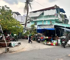 BÁN NHÀ MẶT TIỀN THỤC Đ.TÔN THẤT THUYẾT- XE HƠI ĐẬU CỬA- GẦN NGAY CÔNG VIÊN KHÁNH HỘI- LƯU THÔNG