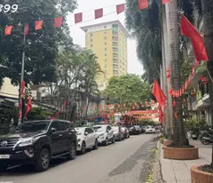 **NHÀ PHÂN LÔ ĐỖ QUANG 65M² - MT 5.5M – 6 TẦNG THANG MÁY – THÔNG SÀN – Ô TÔ TRÁNH**