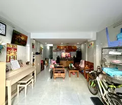 BÁN NHÀ MT XE HƠI ĐẬU CỬA- KHU CƯ XÁ VĨNH HỘI- DT 54M2- CHỈ 5.6T- GẦN NGAY TRƯỜNG HỌC NGUYỄN TRÃI-