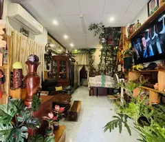NỘI THẤT TOÀN GỖ QUÝ HIẾM XỊN XÒ- GIÁP QUẬN 10 - TÂN BÌNH - CHỈ VIỆC DỌN VALI VÀO Ở - CÁCH HẺM XE