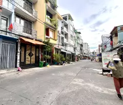 SIÊU PHẨM NHÀ MẶT TIỀN XE HƠI ĐẬU CỬA- NGAY PHỐ ẨM THỰC VĨNH KHÁNH- Đ.ĐOÀN VĂN BƠ- GIOA THƯƠNG TÔN