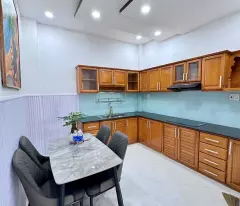 NHÀ NGAY KHU BÀN CỜ MẶT TIỀN VÕ TRỨ VỪA Ở VỪA KINH DOANH, TTTP NHA TRANG.