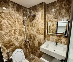 Bán CHDV 50m2 x 7 tầng cách Hồ Tây 250m