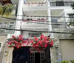 Bán nhà mặt tiền Bùi Minh Trực, ngang 4m, xe hơi ngủ, tặng nội thất 3 tỷ, 1 bước ra chợ